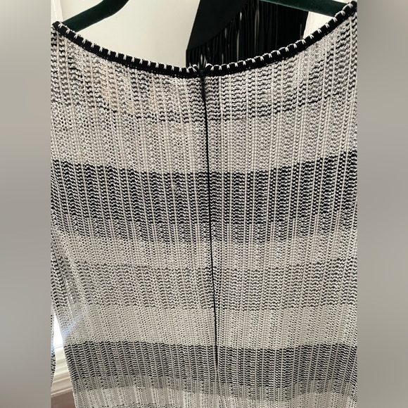 St. John Dress - Picture 5 of 5